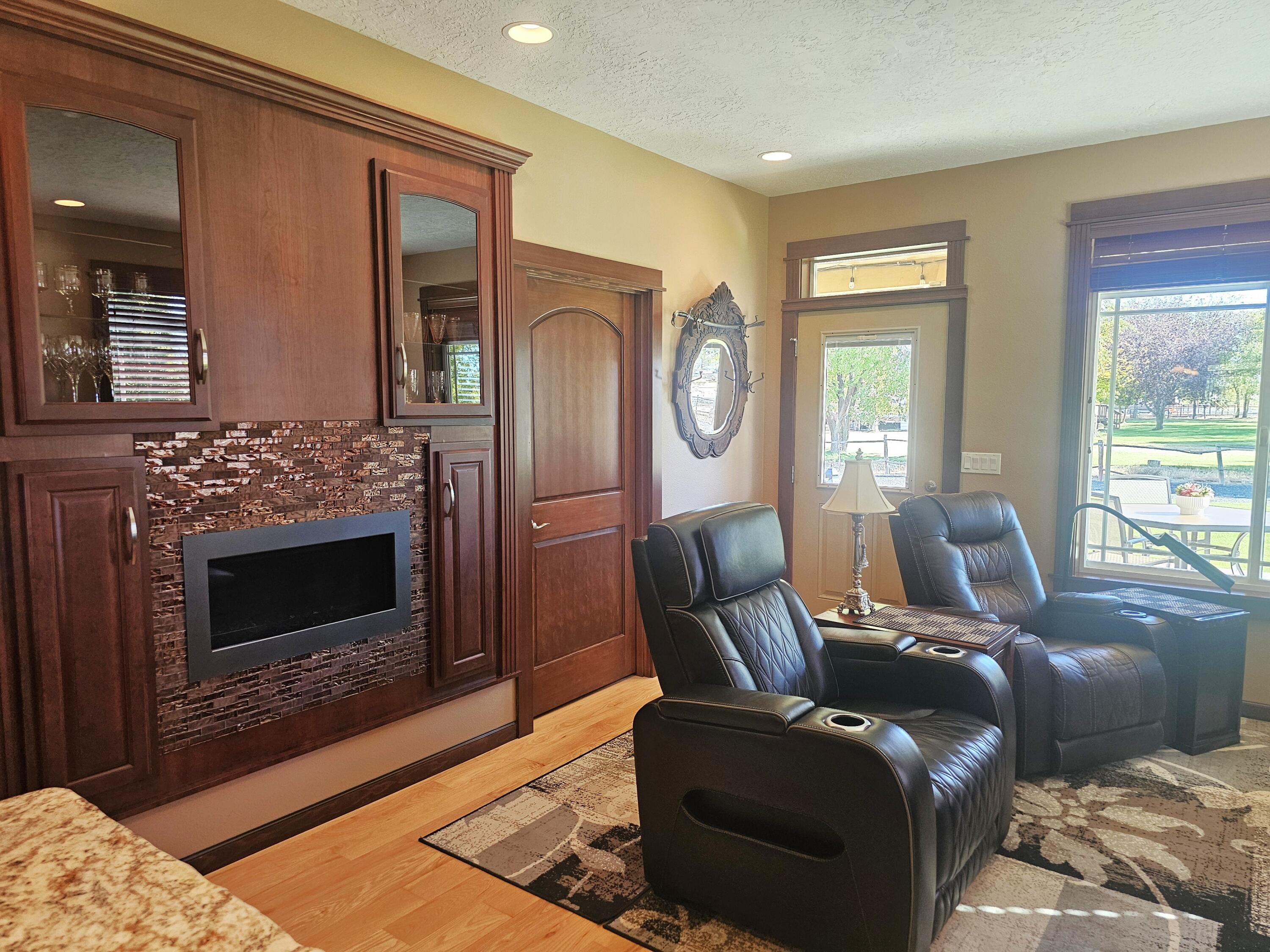 High Chapparal - Residential