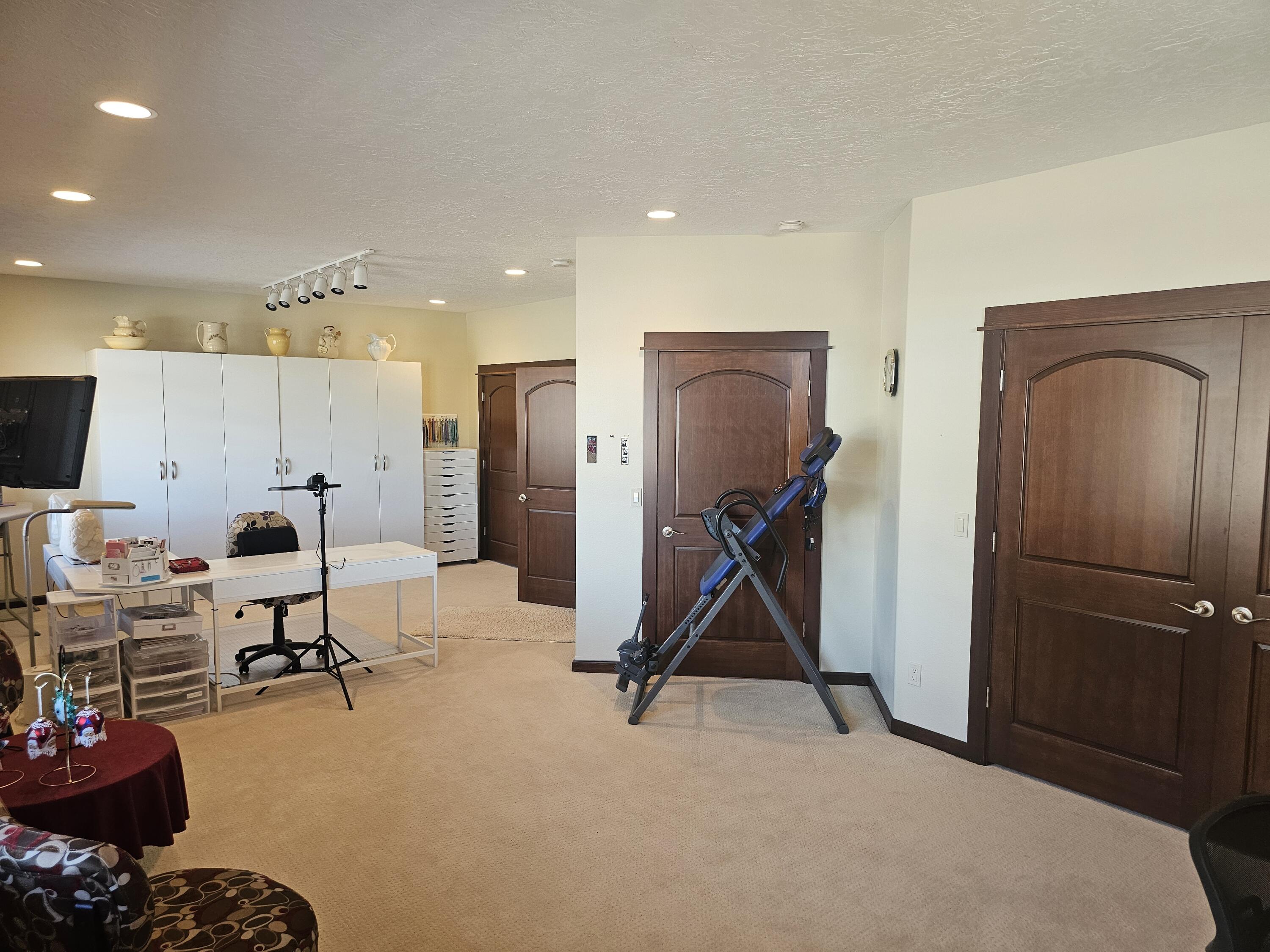 High Chapparal - Residential