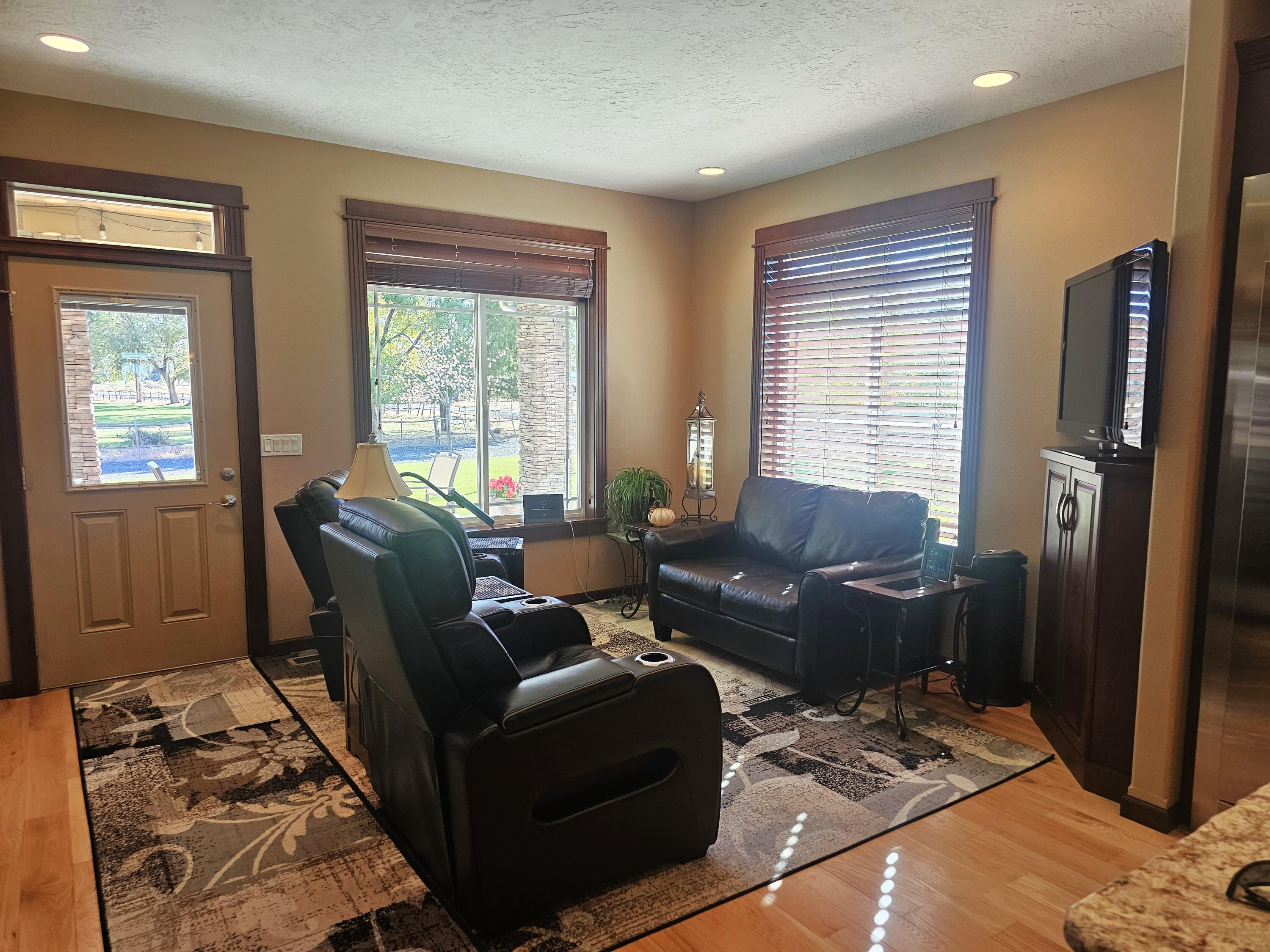 High Chapparal - Residential