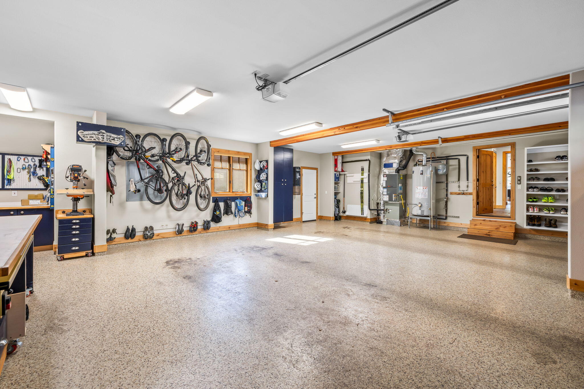 Broken Top - Residential