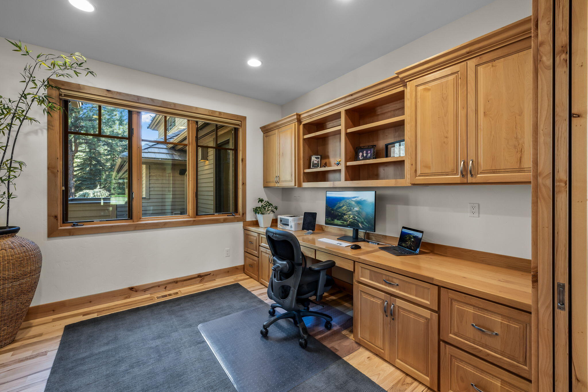 Broken Top - Residential