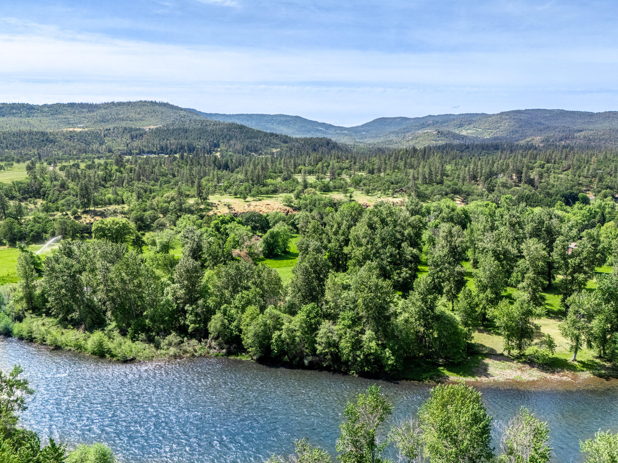 5512 Rogue River Drive