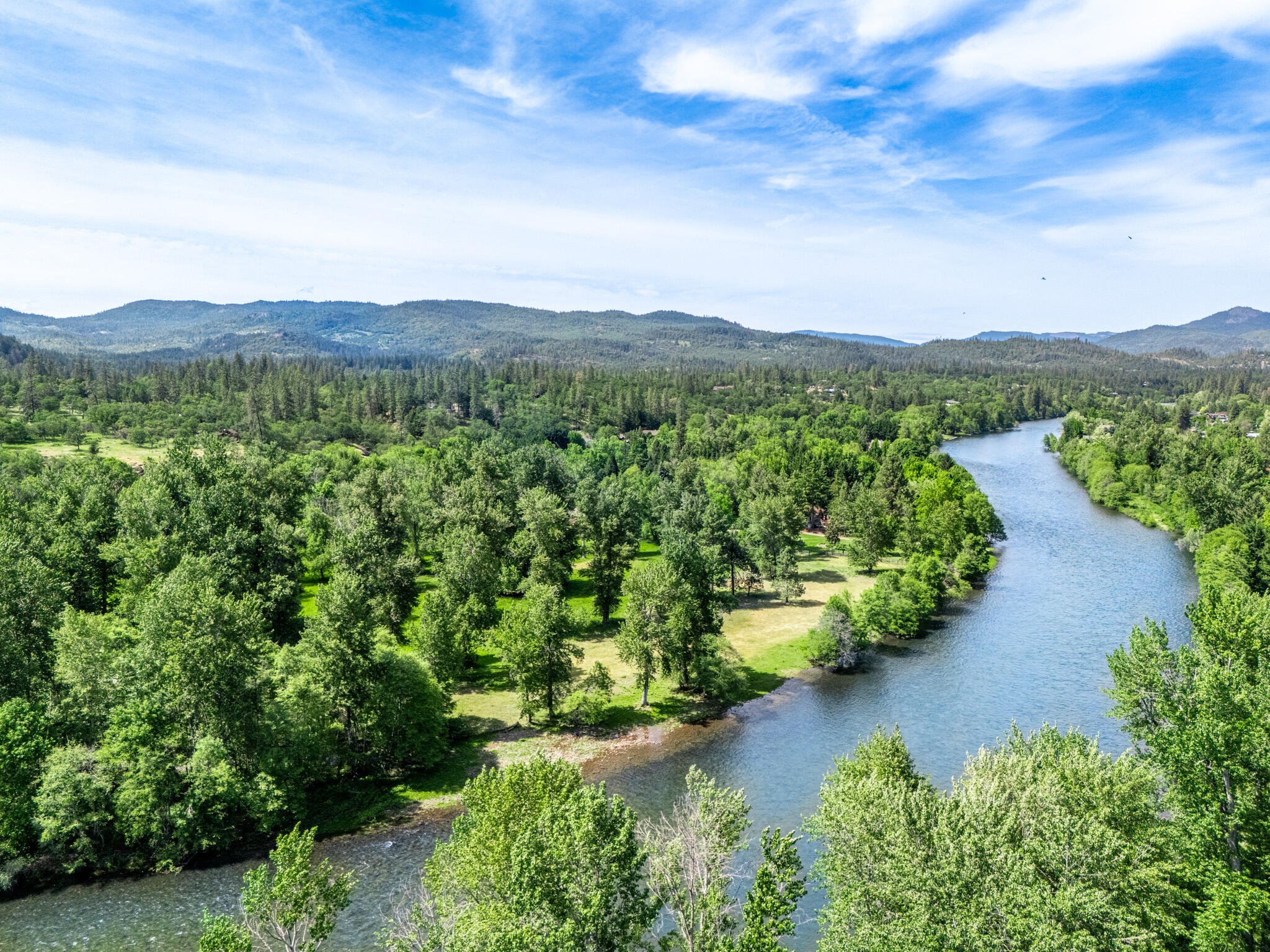 5512 Rogue River Drive