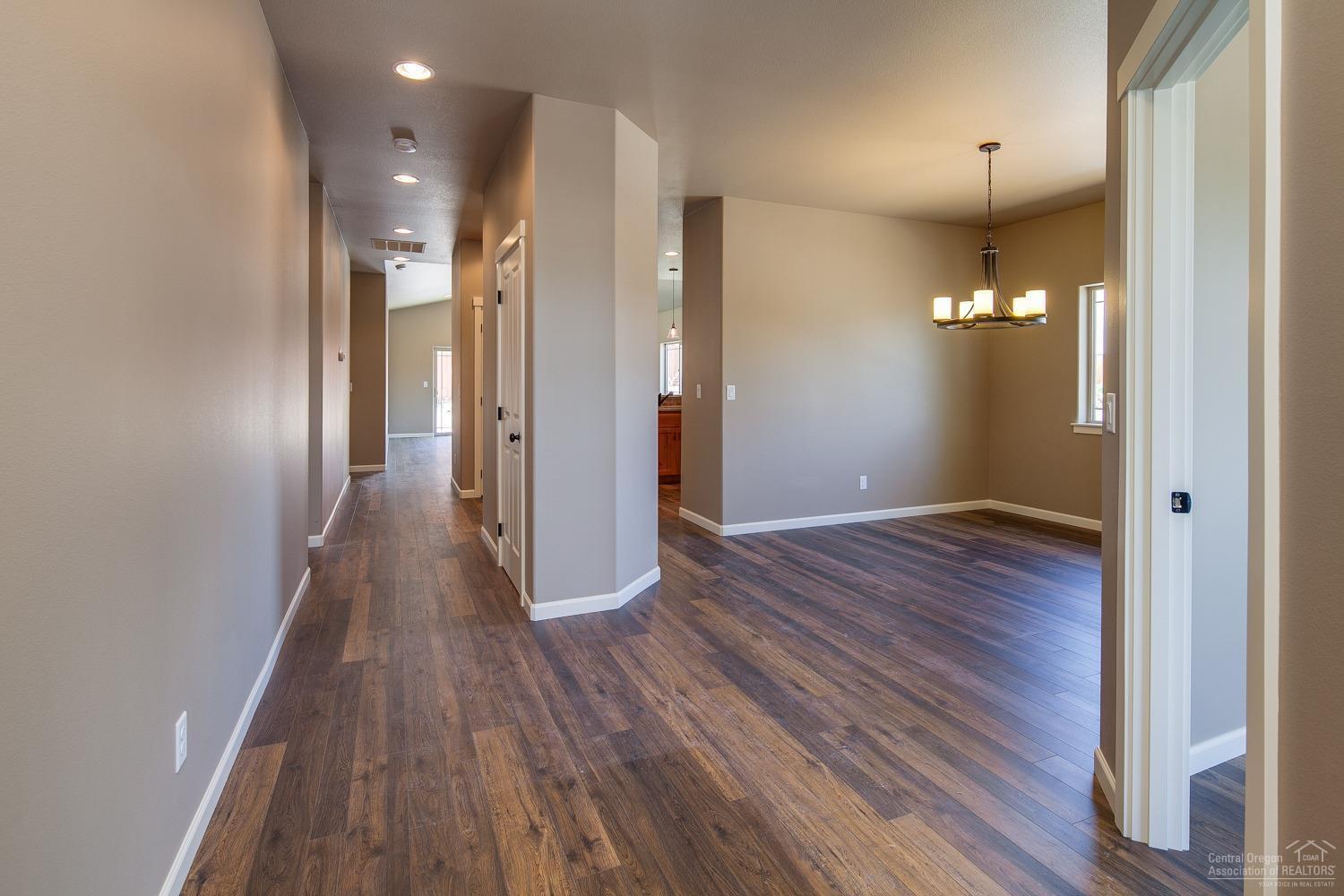 Kian Canyon - Residential