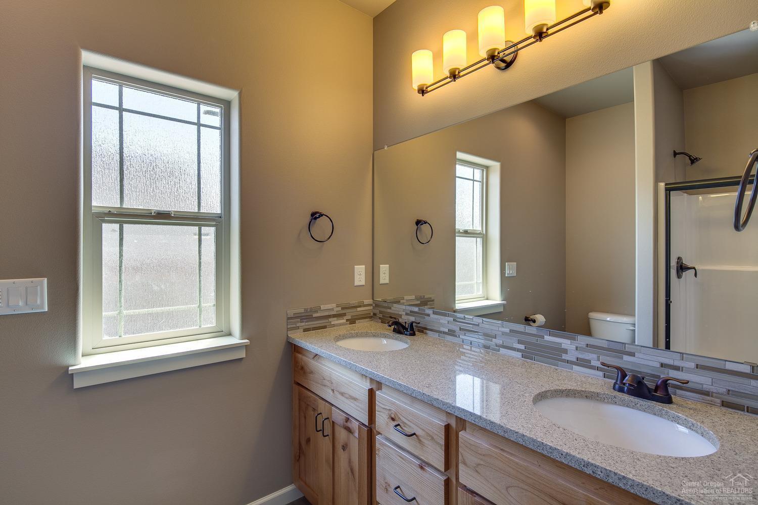 Kian Canyon - Residential