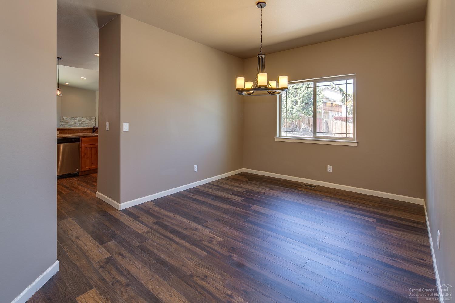 Kian Canyon - Residential