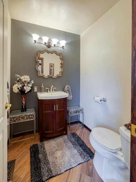 Tiny photo for 9015 Arant Road, Klamath Falls, OR 97603 (MLS # 220220116)
