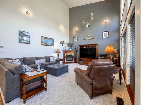 Tiny photo for 9015 Arant Road, Klamath Falls, OR 97603 (MLS # 220220116)