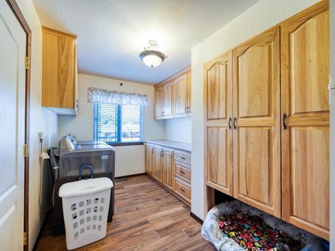 Tiny photo for 9015 Arant Road, Klamath Falls, OR 97603 (MLS # 220220116)