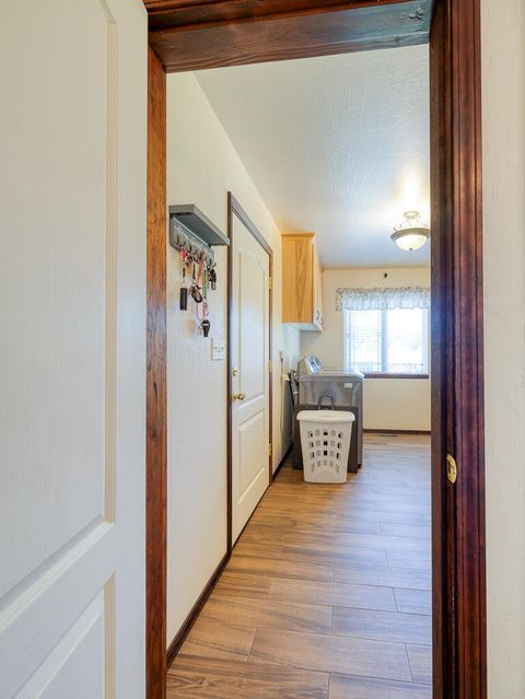 Tiny photo for 9015 Arant Road, Klamath Falls, OR 97603 (MLS # 220220116)