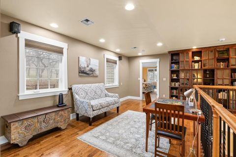 Tiny photo for 6015 Dark Hollow Road, Medford, OR 97501 (MLS # 220212915)