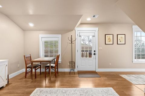 Tiny photo for 6015 Dark Hollow Road, Medford, OR 97501 (MLS # 220212915)