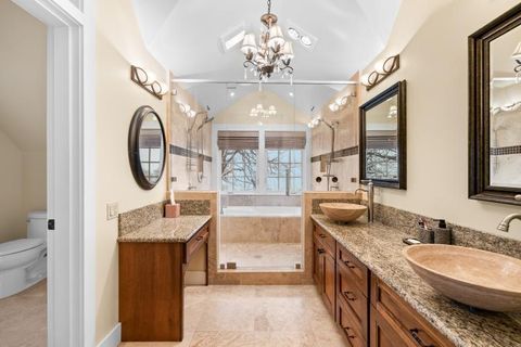 Tiny photo for 6015 Dark Hollow Road, Medford, OR 97501 (MLS # 220212915)