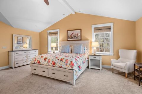 Tiny photo for 6015 Dark Hollow Road, Medford, OR 97501 (MLS # 220212915)