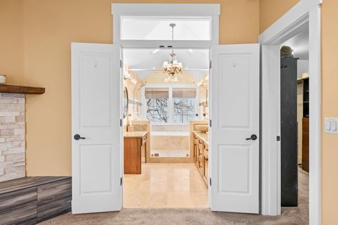 Tiny photo for 6015 Dark Hollow Road, Medford, OR 97501 (MLS # 220212915)