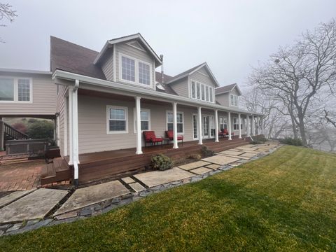 Tiny photo for 6015 Dark Hollow Road, Medford, OR 97501 (MLS # 220212915)