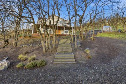 Tiny photo for 6015 Dark Hollow Road, Medford, OR 97501 (MLS # 220212915)