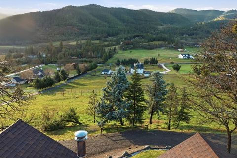 Tiny photo for 6015 Dark Hollow Road, Medford, OR 97501 (MLS # 220212915)