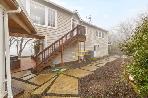 Tiny photo for 6015 Dark Hollow Road, Medford, OR 97501 (MLS # 220212915)