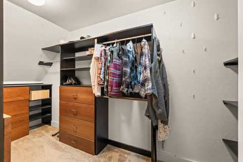 Tiny photo for 6015 Dark Hollow Road, Medford, OR 97501 (MLS # 220212915)