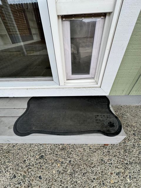 Tiny photo for 1026 NE A Street, Grants Pass, OR 97526 (MLS # 220219755)