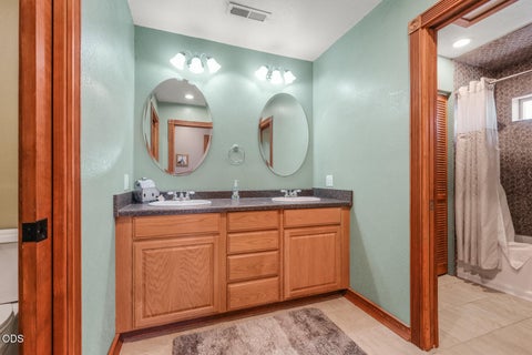 Tiny photo for 216 Terrace Drive, Glide, OR 97443 (MLS # 220227093)