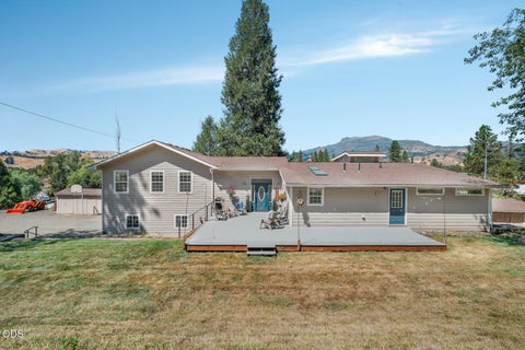 Tiny photo for 216 Terrace Drive, Glide, OR 97443 (MLS # 220227093)