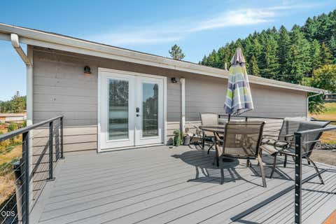Tiny photo for 216 Terrace Drive, Glide, OR 97443 (MLS # 220227093)