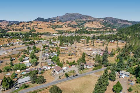 Tiny photo for 216 Terrace Drive, Glide, OR 97443 (MLS # 220227093)