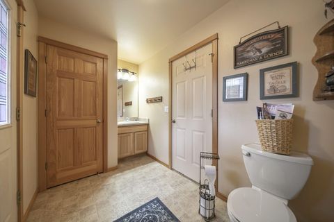 Tiny photo for 53530 Bridge Drive, La Pine, OR 97739 (MLS # 220202546)