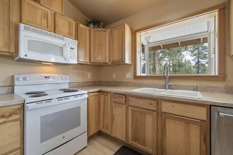 Tiny photo for 53530 Bridge Drive, La Pine, OR 97739 (MLS # 220202546)