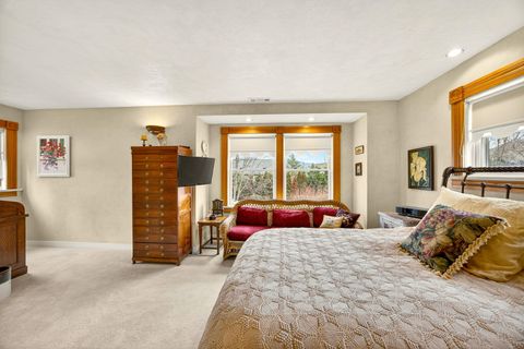 Tiny photo for 156 8th Street, Ashland, OR 97520 (MLS # 220215618)