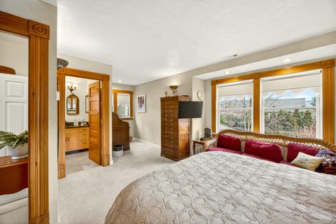 Tiny photo for 156 8th Street, Ashland, OR 97520 (MLS # 220215618)