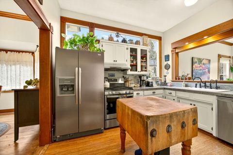 Tiny photo for 156 8th Street, Ashland, OR 97520 (MLS # 220215618)