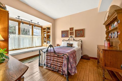 Tiny photo for 156 8th Street, Ashland, OR 97520 (MLS # 220215618)