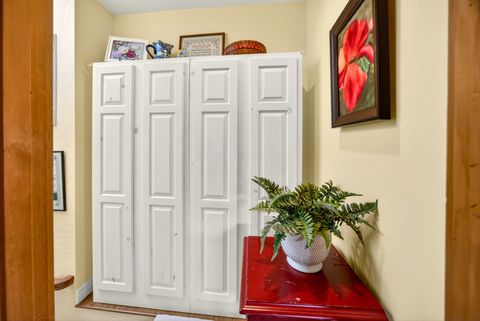 Tiny photo for 156 8th Street, Ashland, OR 97520 (MLS # 220215618)