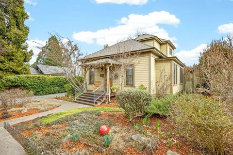 Tiny photo for 156 8th Street, Ashland, OR 97520 (MLS # 220215618)