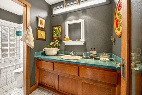 Tiny photo for 156 8th Street, Ashland, OR 97520 (MLS # 220215618)