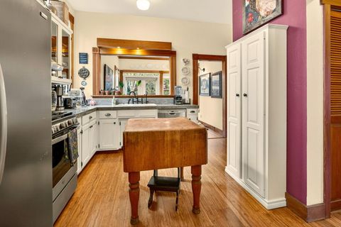 Tiny photo for 156 8th Street, Ashland, OR 97520 (MLS # 220215618)