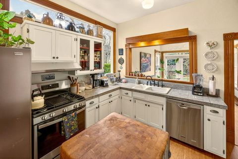 Tiny photo for 156 8th Street, Ashland, OR 97520 (MLS # 220215618)