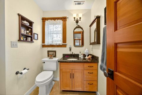 Tiny photo for 156 8th Street, Ashland, OR 97520 (MLS # 220215618)