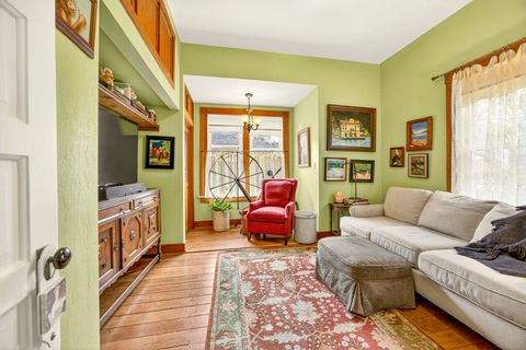 Tiny photo for 156 8th Street, Ashland, OR 97520 (MLS # 220215618)