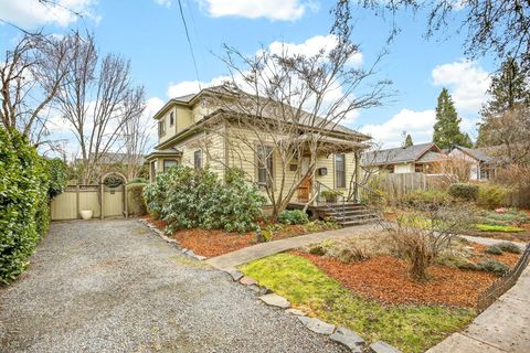 Tiny photo for 156 8th Street, Ashland, OR 97520 (MLS # 220215618)