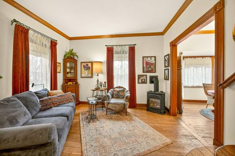 Tiny photo for 156 8th Street, Ashland, OR 97520 (MLS # 220215618)