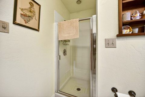 Tiny photo for 156 8th Street, Ashland, OR 97520 (MLS # 220215618)