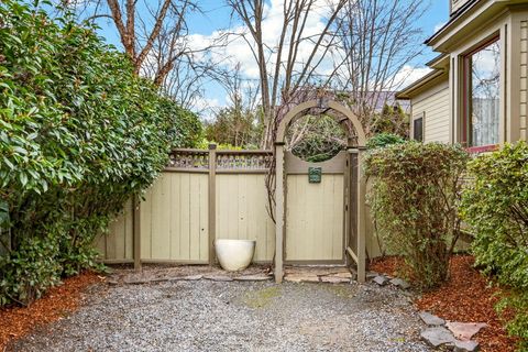 Tiny photo for 156 8th Street, Ashland, OR 97520 (MLS # 220215618)