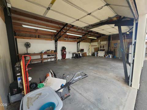 Tiny photo for 5038 Shasta Way, Klamath Falls, OR 97603 (MLS # 220225921)