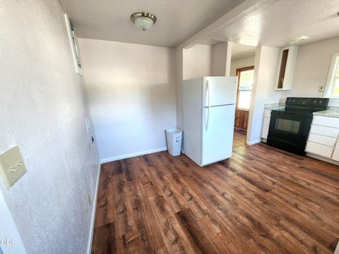 Tiny photo for 5038 Shasta Way, Klamath Falls, OR 97603 (MLS # 220225921)