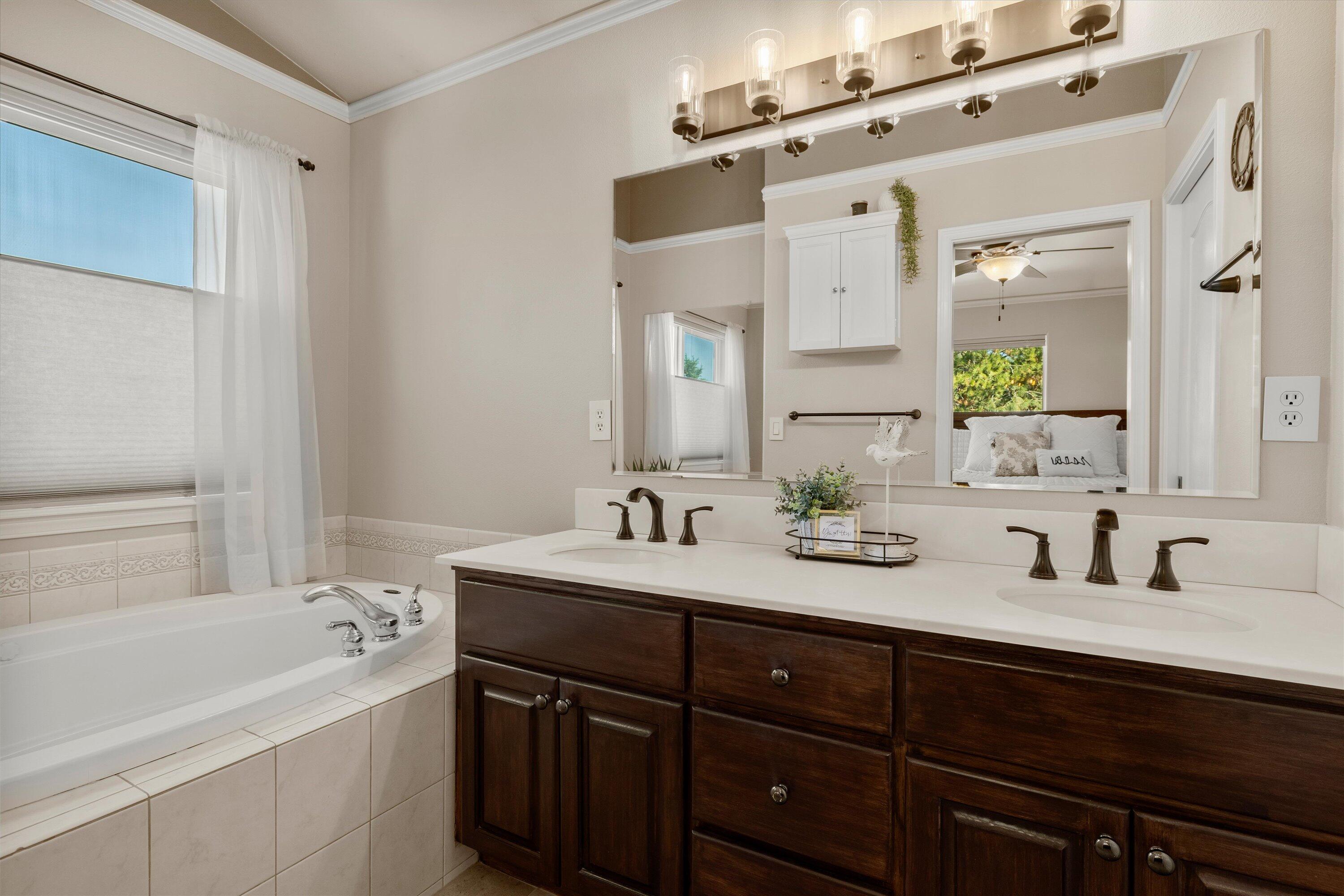 Hollow Pine Estate - Residential