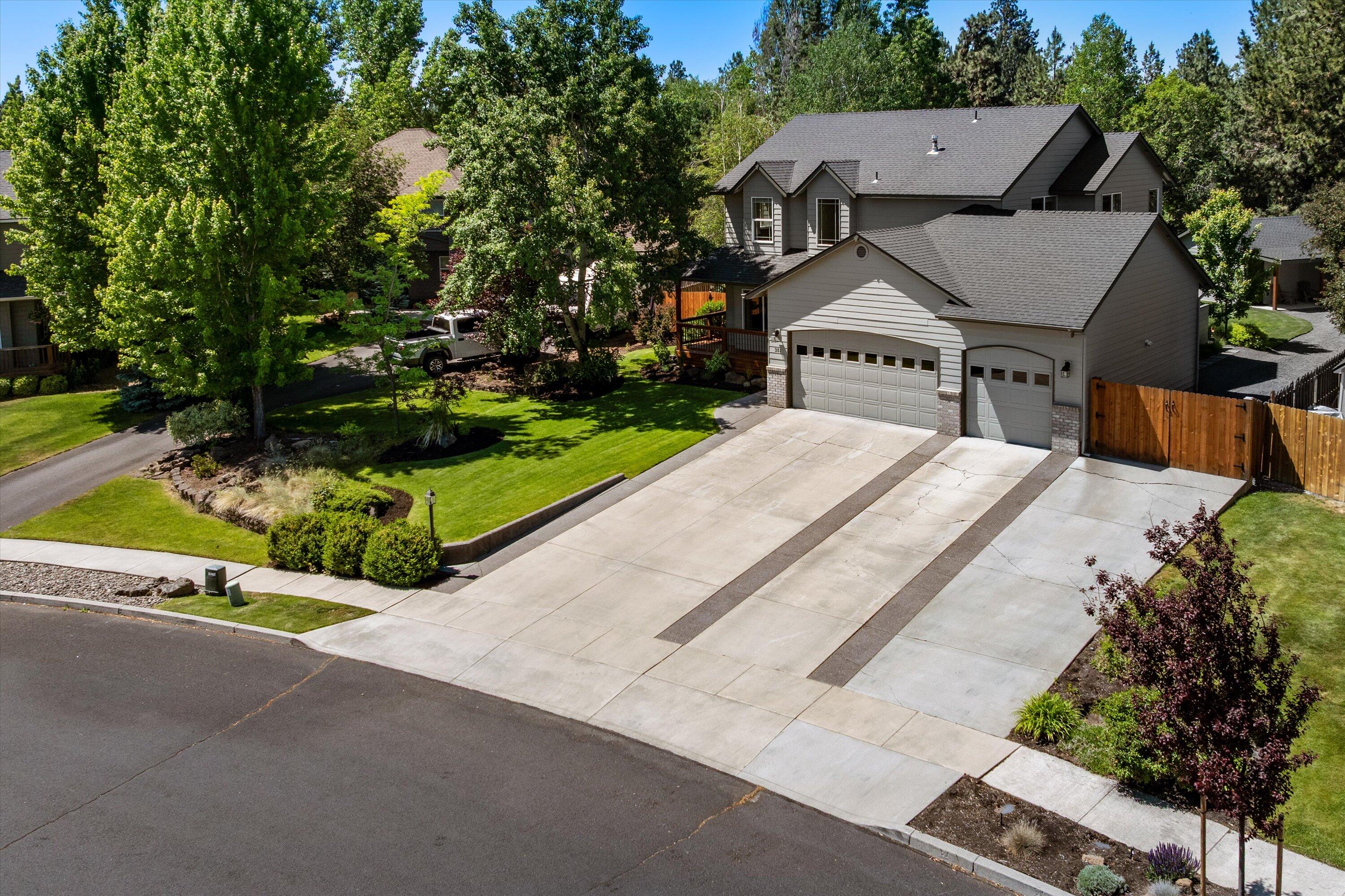 Hollow Pine Estate - Residential